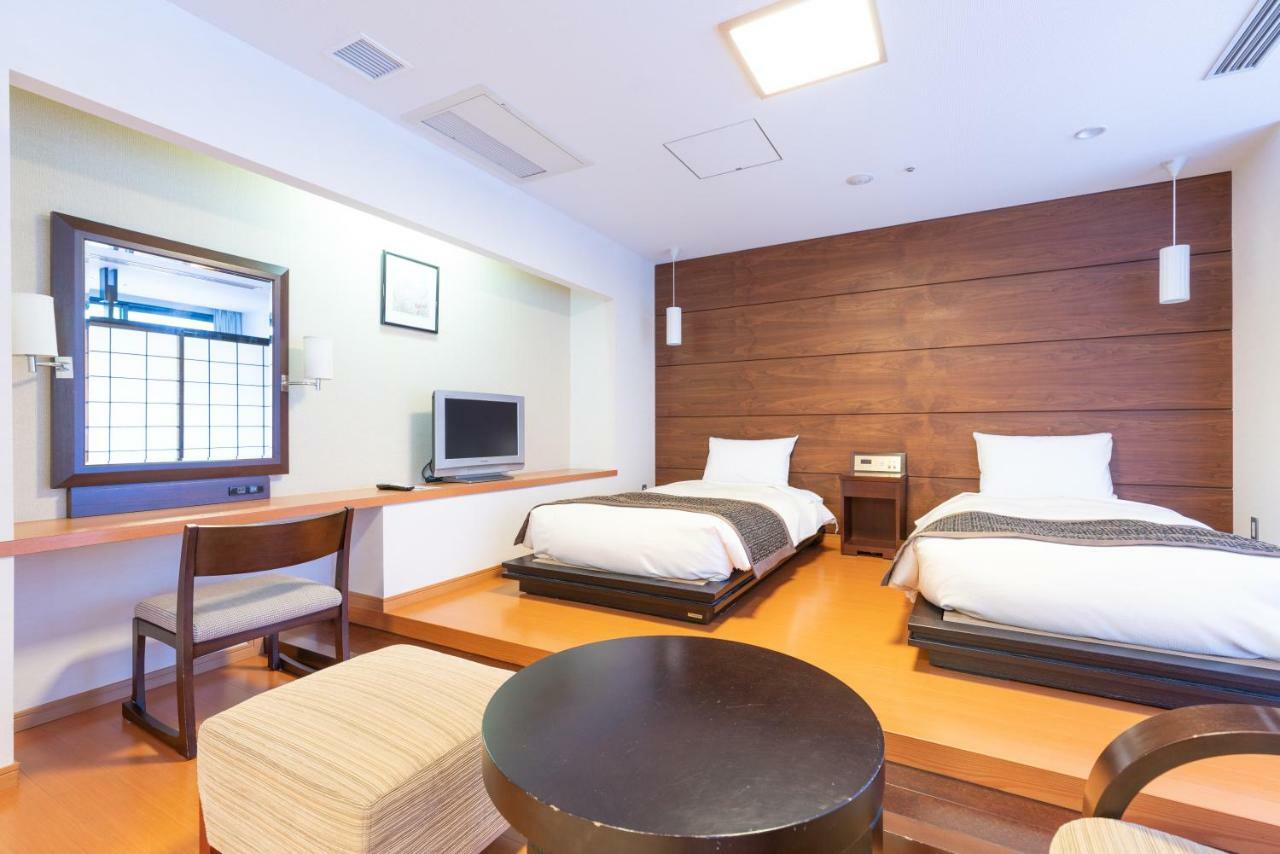 Rembrandt Premium Fuji 4*